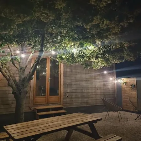 Chalet Tiny House Petite Balnéo Cheminée Exterieure