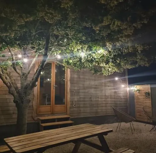 Chalet Tiny House Petite Balnéo Cheminée Exterieure